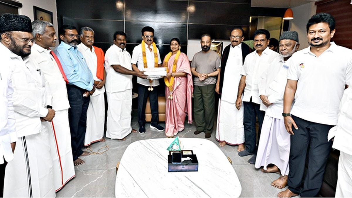 DMK alliance leaders greet Stalin, wife, as they complete 50 years of marriage 1 DMK alliance leaders greet Stalin, wife, as they complete 50 years of marriage