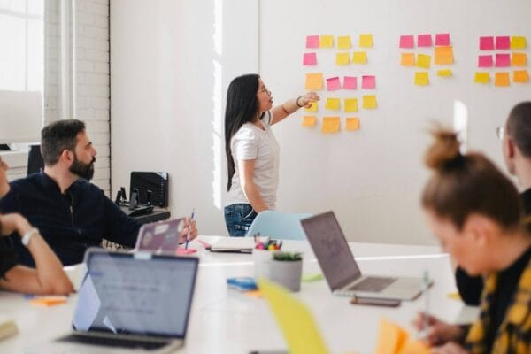 Tapping into the power of storytelling to create happier workplaces Tapping into the power of storytelling to create happier workplaces