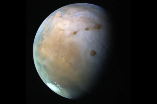 Underground life on Mars? Cosmic rays could make it possible Underground life on Mars? Cosmic rays could make it possible