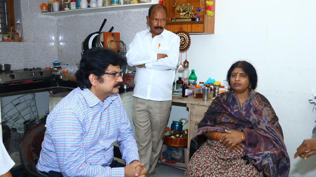 Yadadri Collector reaches out to former DSP Nalini on CM’s instructions