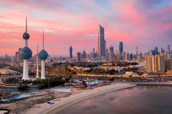 Kuwait opens oil gates as probe