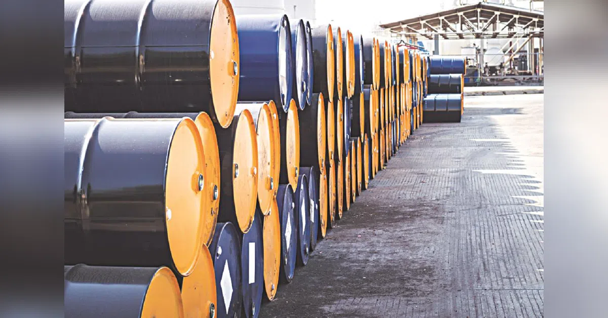 India's oil trade deficit increases