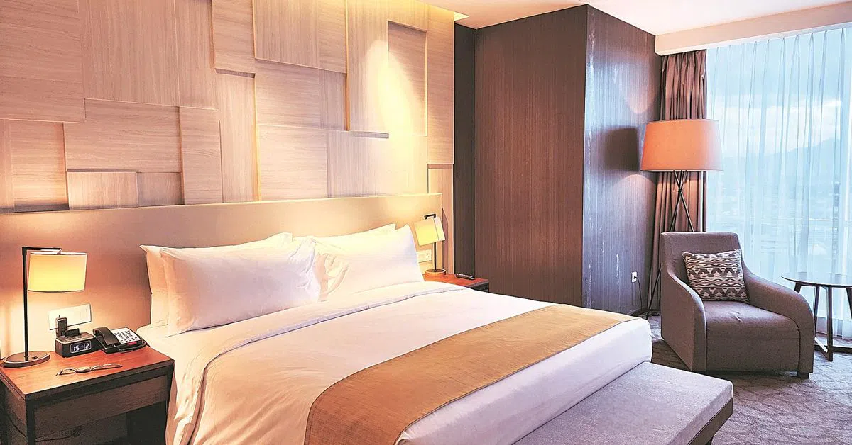 luxury hotel looking strong d