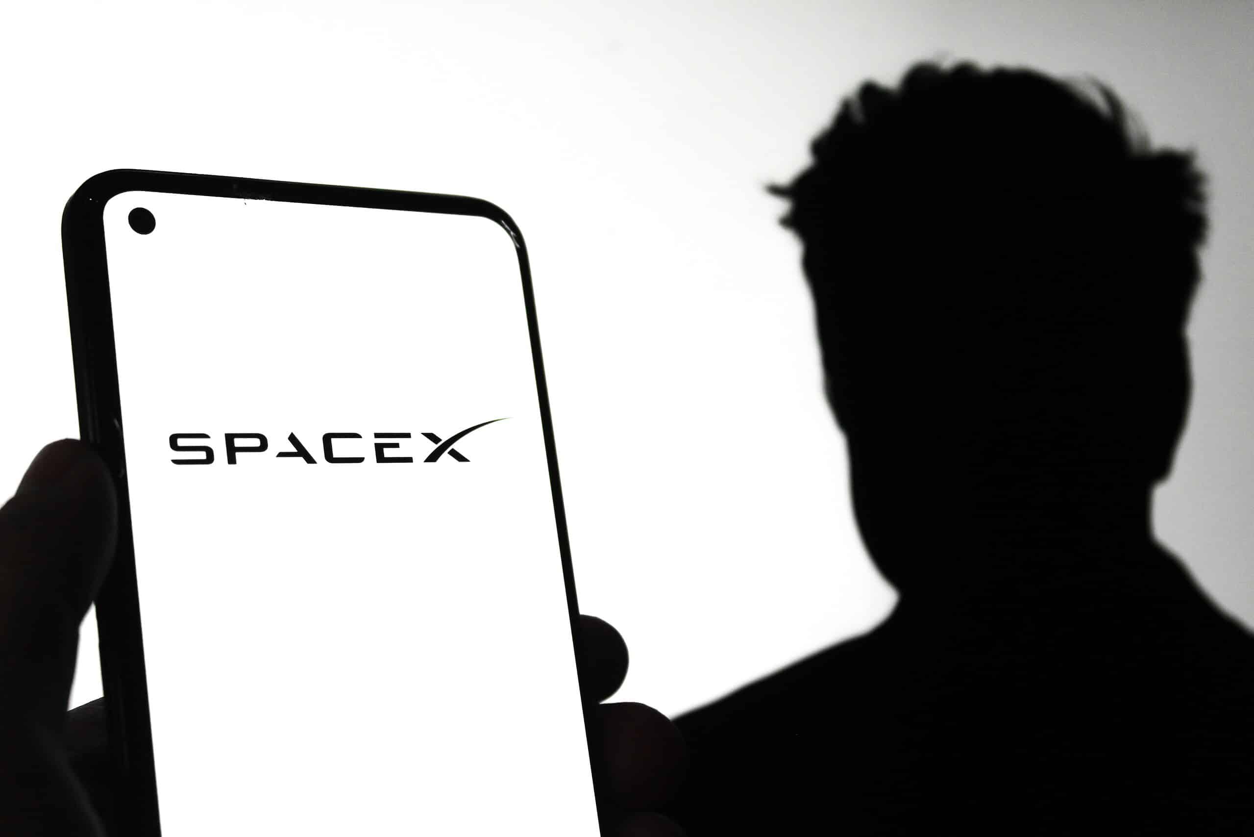 SpaceX's cash management con